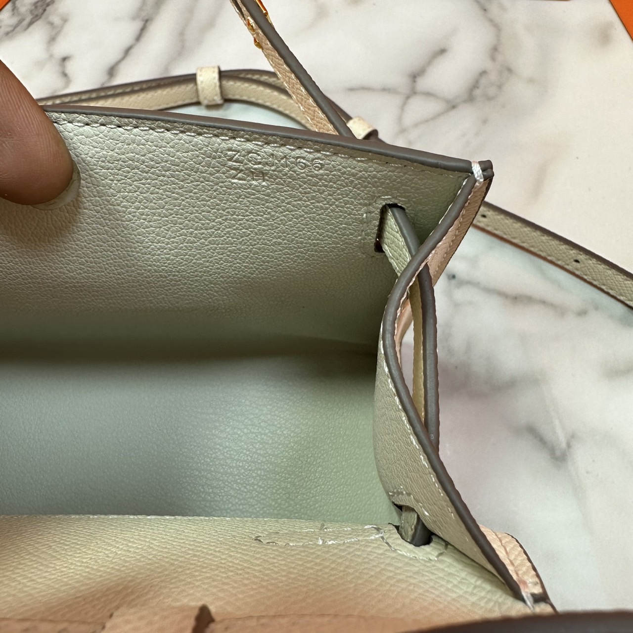 ORI หนังแท้ | Hermes Mini Kelly Pochette 20cm จิ๋วแต่แจ๋ว ราคาพุ่งยิ่งกว่าทอง กระเป๋าสะพายที่สุดแห่งหรูหราลัคชู นิยามของความสง่างามเหนือกาลเวลา