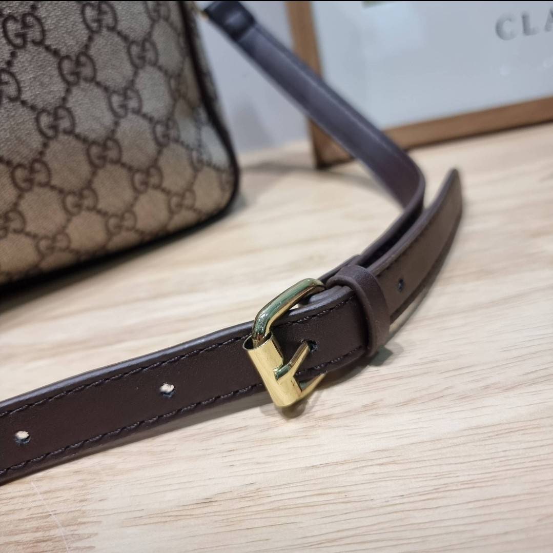 GUCCI BRIEFCASE / GG Supreme work bag / GG laptop bag / GG CLASSIC BRIEFCASE MESSENGER ไอเท็มสุดปัง!! ที่เหมาะสำหรับคนทำงานออฟฟิศมากๆ กระเป๋าถือรุ่นคลาสสิค ใส่เอกสาร โน๊ตบุ้ค อุปกรณ์การทำงานต่างๆได้สบายมาก