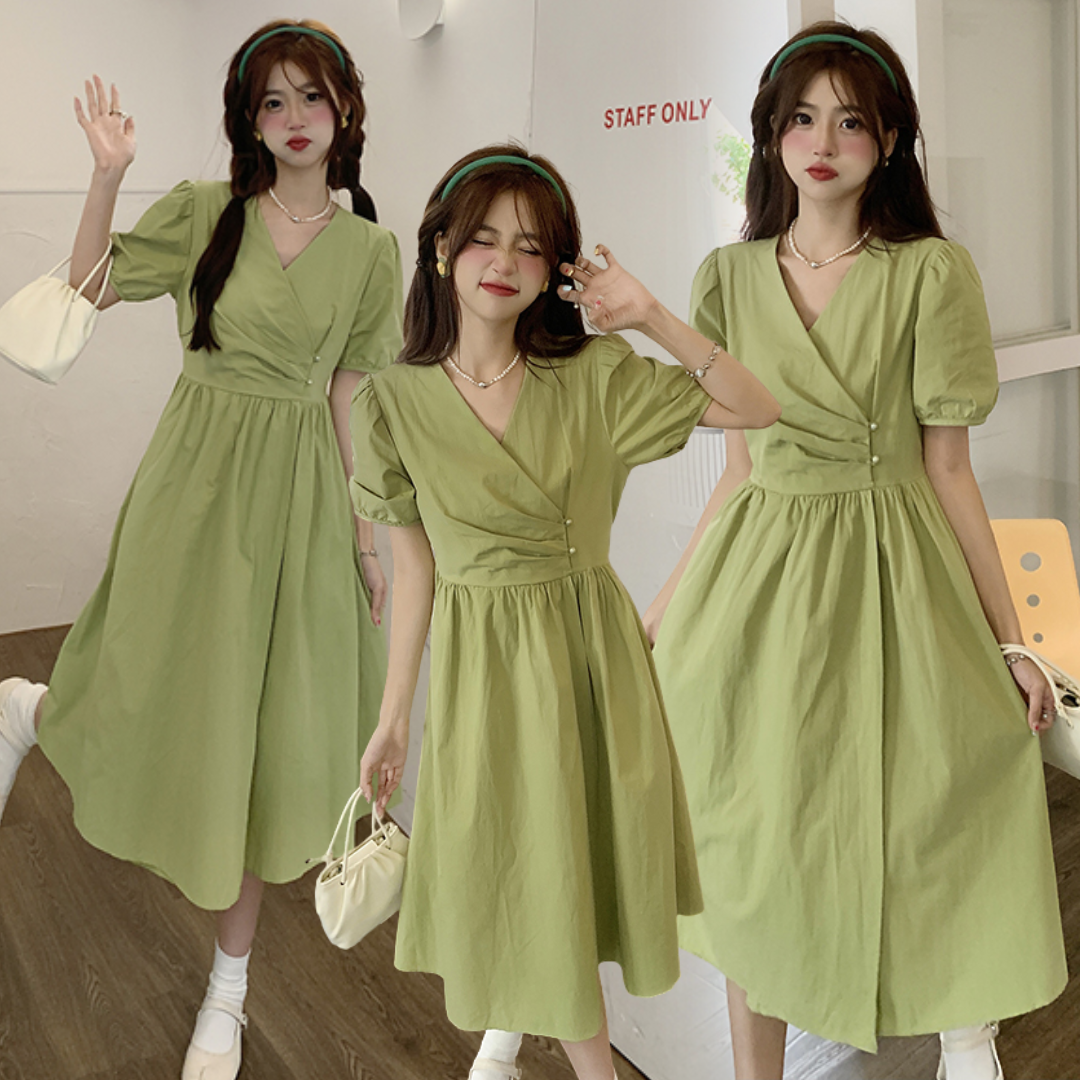 พร้อมส่ง 🪔⛵️🥤 Balmy melon dress เดรสสีเขียวแต่งลูกปัดขาว (37453)