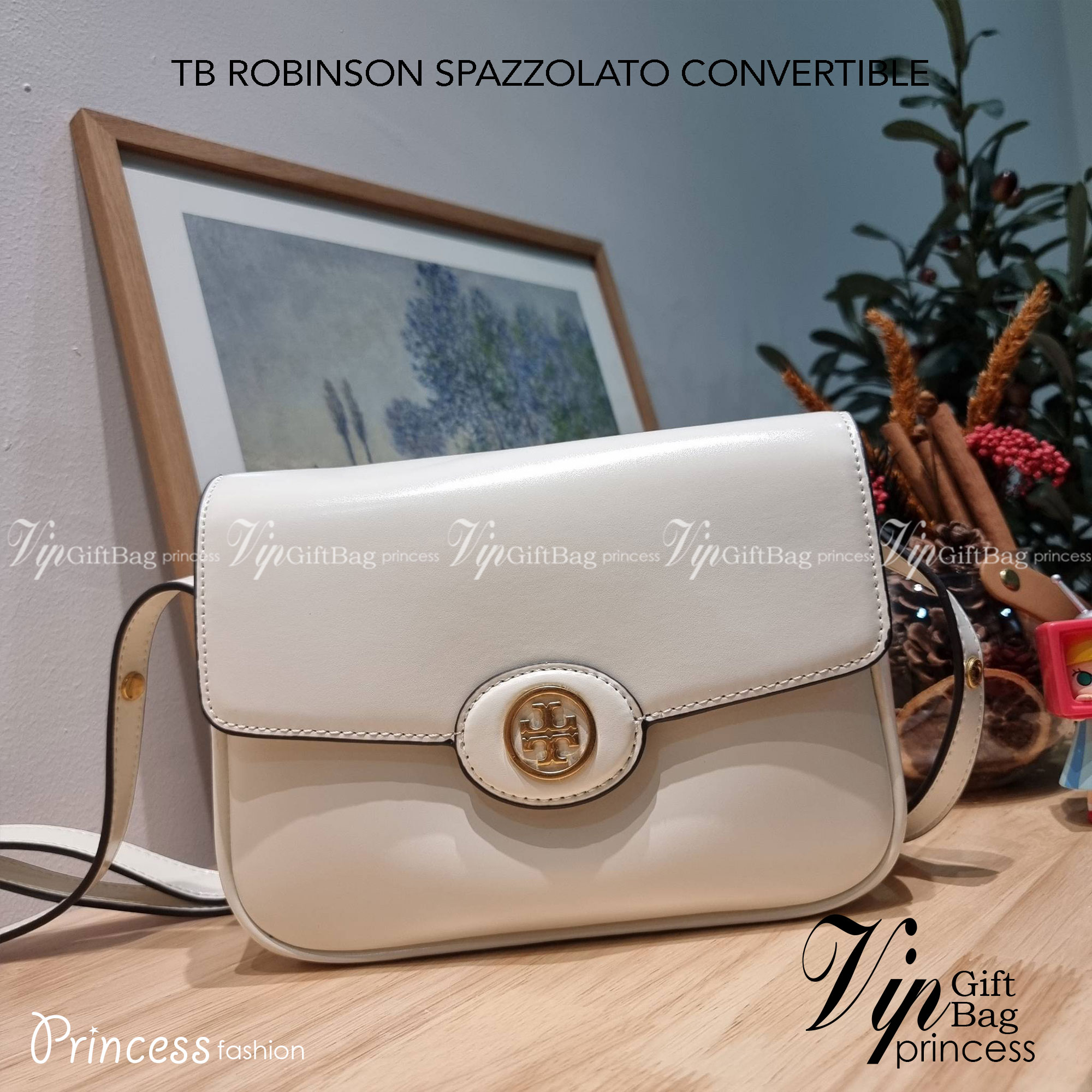TORY BURCH ROBINSON SPAZZOLATO CONVERTIBLE SHOULDER BAG คอลเลคชั่นใหม่ สวยก่อนใคร ในราคาสุดคุ้ม! กับกระเป๋าสะพายไหล่ ดีไซน์สุดหรู หนังแก้วเงาสวยคม สีผู้ดี รูปทรงใช้งานได้ทุกลุค