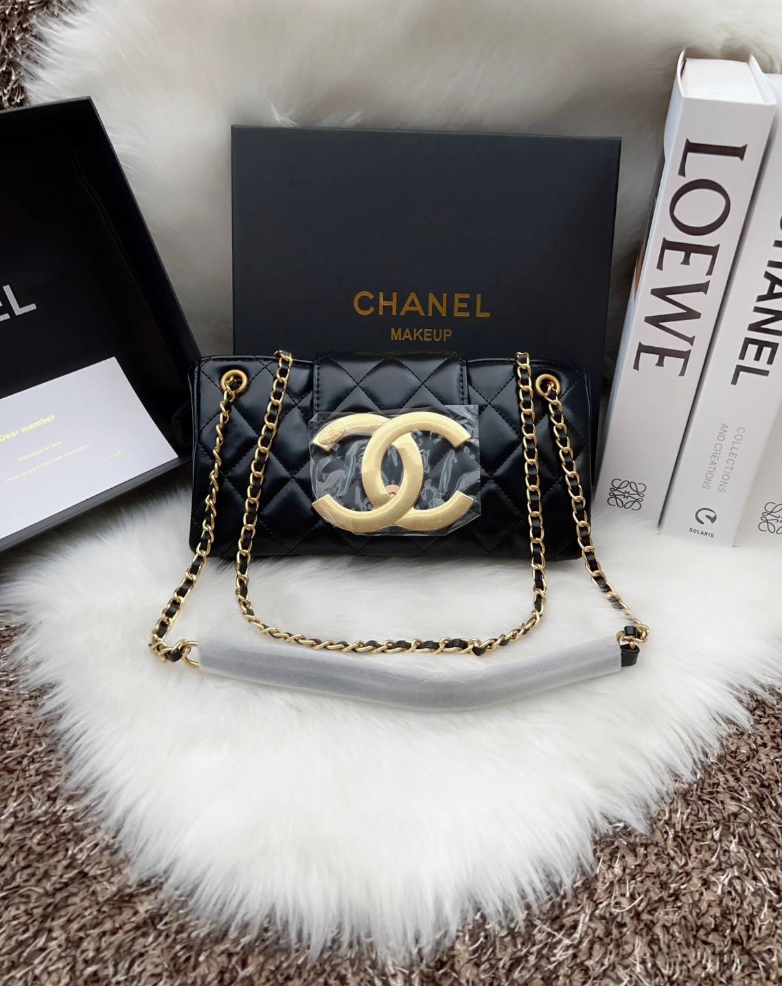 Chanel 24C bag / CHANEL WITH CHAIN / CHANEL Casual Style กระเป๋าสะพายหนังนิ่มลื่นเงาสวย