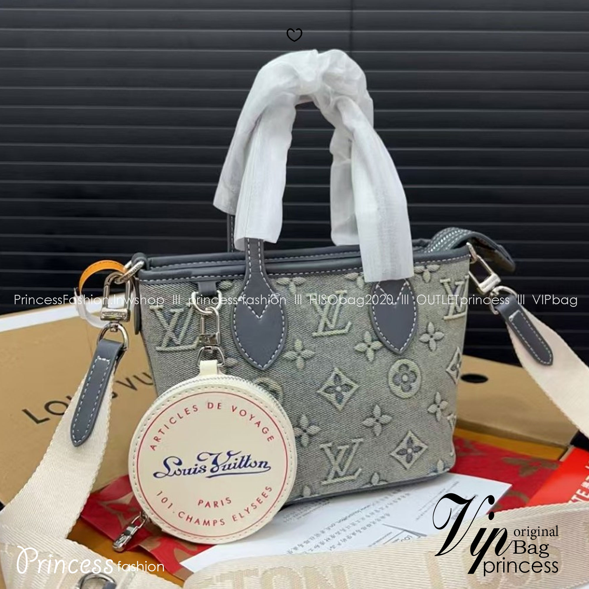 LV Neverfull Denim Mini Bag ดีไซน์ใหม่ล่าสุดก่อนใคร กระเป๋าทรงโท้ทมินิไซส์ ที่ไม่ได้เล็กตามชื่อ มาในรูปแบบ washed denim สวยคลาสสิค ดูแพงสุดๆ