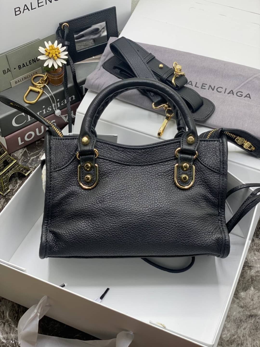 VIP 】หนังแท้ BALENCIAGA Classic City Mini Shoulder Bag พร้อมส่งที่ไทย