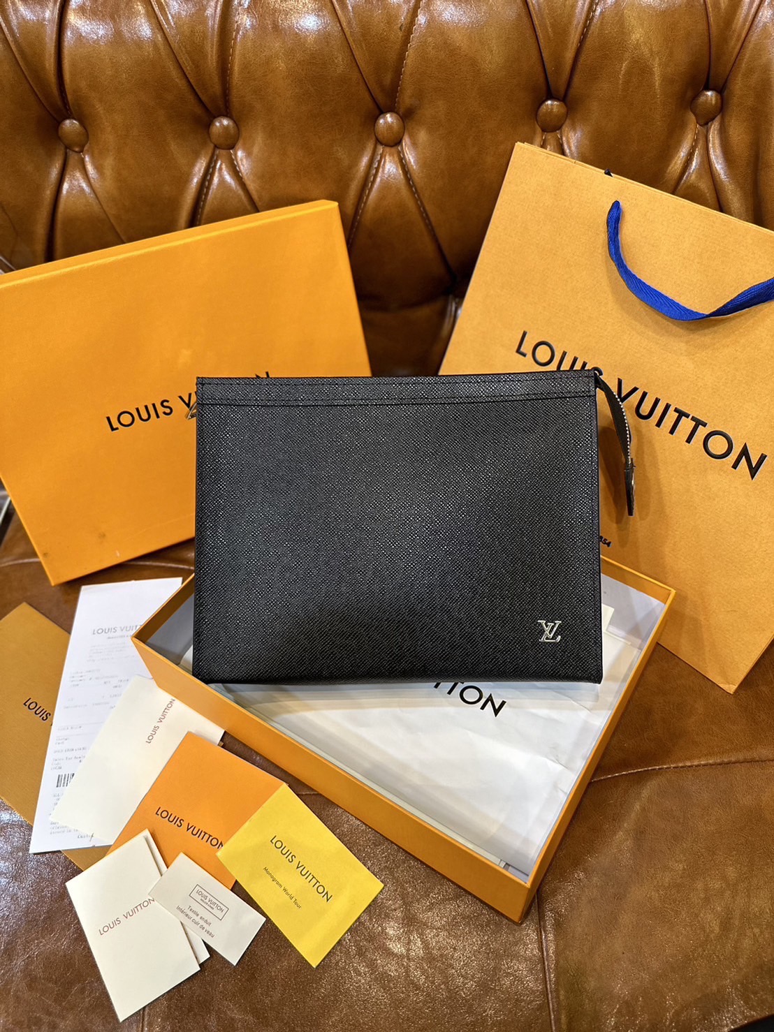 พร้อมส่ง 15 แบบ LV Pochette Voyage MM / LV Clutch กระเป๋าถือทรงคลัช ทรงพอช เกรดออริ สลับแท้ 1:1 ใช้ต่างประเทศได้ ใช้ได้ทั้งชายหญิง