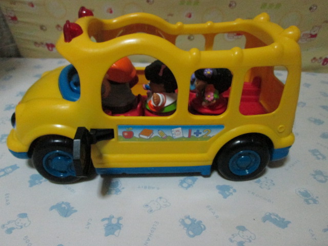 Fisher-Price Little People Lil' Movers School Bus ของเล่นมือสอง