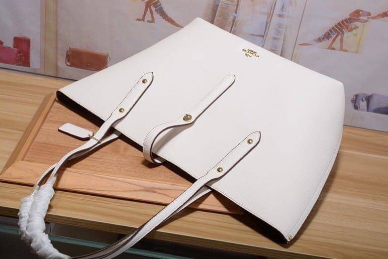 ของแท้ 💯% COACH MARKET TOTE