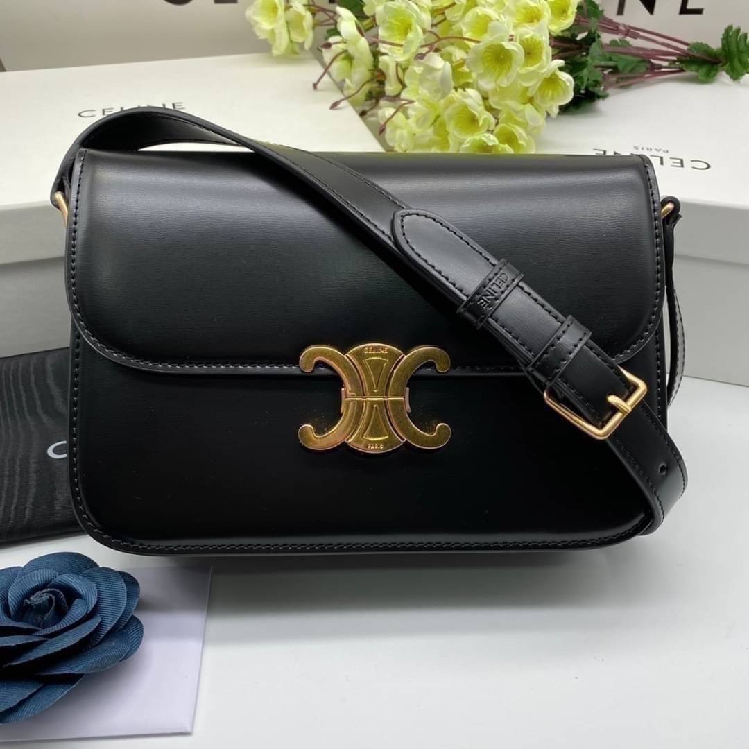 MEDIUM 22cm : CELINE CLASSIQUE TRIOMPHE BAG IN SHINY CALFSKIN / Celine Triomphe Bag / Celine Bag พร้อมส่ง 10 สี เกรดออริ 1:1 กระเป๋าแบรนด์หรูที่ควรมีแห่งปี