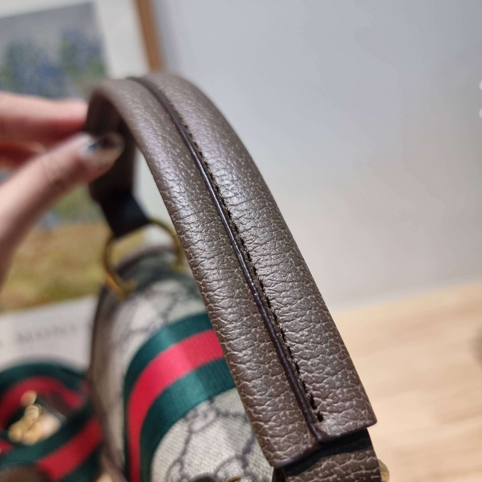 Gucci Queen Margaret Bee Bag / Gucci queen margaret crossbody handbag พร้อมส่ง กระเป๋าสะพายข้าง ดีไซน์สวย โดดเด่นไม่ซ้ำใคร เปิด-ปิดด้วยตัวกดล็อครูปผึ้ง พร้อมแท็กพวงหนังห้อยเก๋ๆ