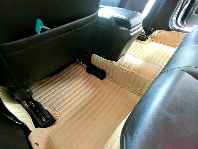 พรมปูพื้นรถยนต์5D SUZUKI SWIFT 2018-23 พรม5D ลายตรง เต็มคัน 3ชิ้น