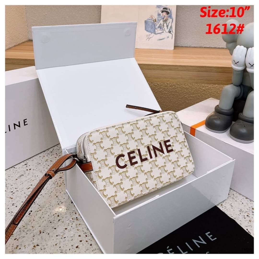 CELINE Messenger Double Zip in TRIOMPHE CANVAS กระเป๋าสะพายทรงแมสเซ็นเจอร์ ดีไซน์สุดคลาสสิค ใช้ได้ทั้งชายหญิง เปิด-ปิดด้วยซิปแบ่ง 2 ช่อง สะดวกใช้งาน