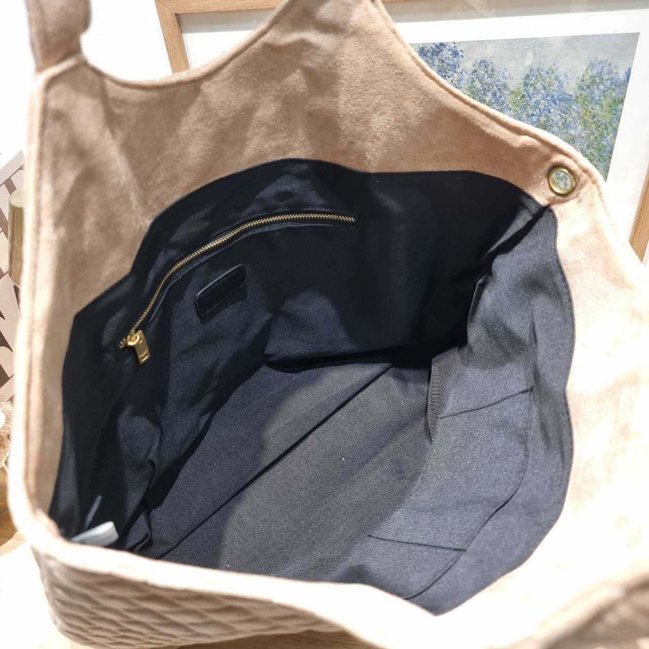 YSL ICARE MAXI SHOPPING BAG / YSL tote bag กระเป๋าใบใหญ่ทรงโท้ท รุ่นผ้ากำมะหยี่ เกรดออริ 1:1 ใช้งานต่างประเทศได้