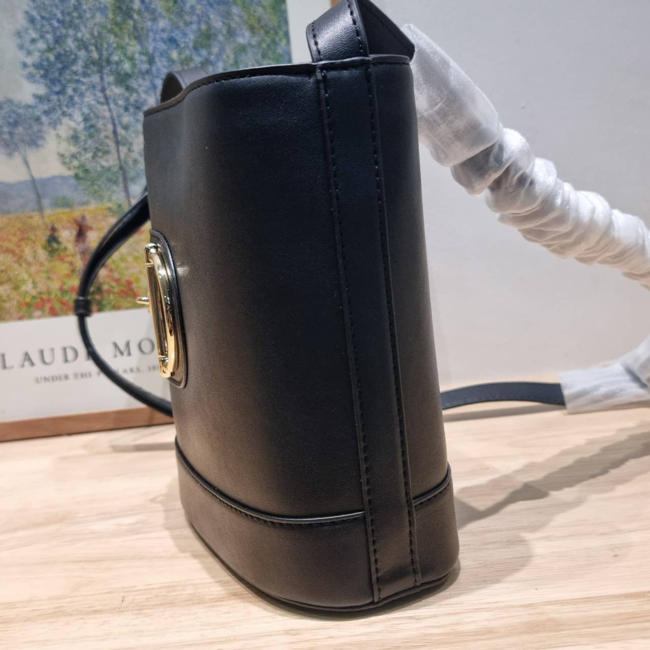 GUCCI 73 mini bucket bag คอลเลคชั่นใหม่พร้อม box set โทนสีใหม่ของแบรนด์ สุดยอดของความมีกิมมิคไม่เหมือนใคร วินเทจเรียบหรู ใช้แล้วดูแพง