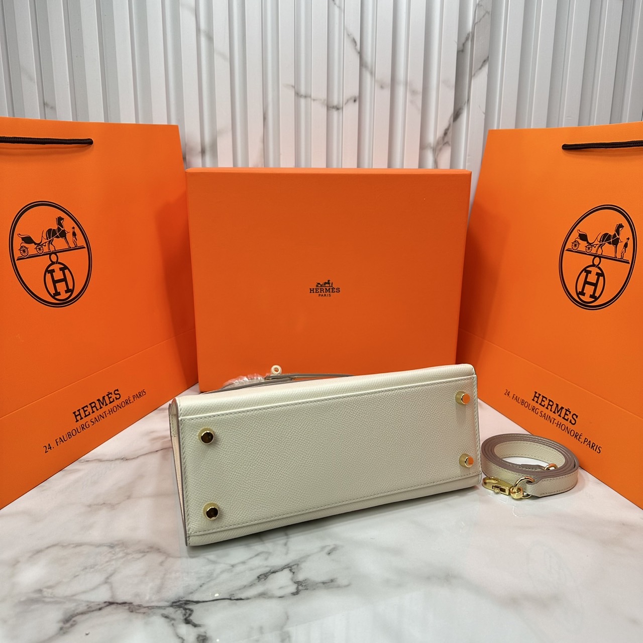 ORI หนังแท้ | Hermes Kelly 25cm กระเป๋าสะพายที่สุดแห่งหรูหราลัคชู นิยามของความสง่างามเหนือกาลเวลา แบรนด์เนมในฝัน งดงามดั่งเจ้าหญิง