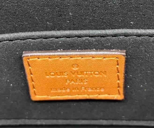 LV DAUPHINE MINI BAG - 20cm เกรดงานสวย กระเป๋าสะพายไซส์มินิกะทัดรัด ใช้งานง่าย อะไหล่ทองหรูหรา เหมาะกับทุกโอกาศ ต้องมีติดตู้ห้ามพลาดเลยค่า