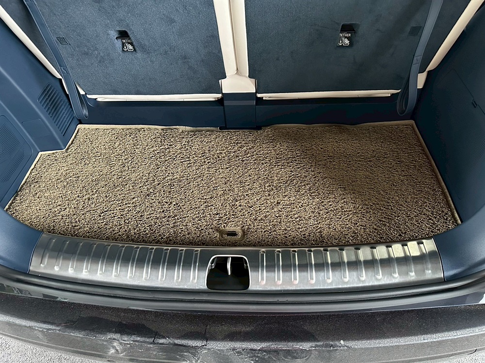 พรมไวนิลดักฝุ่น ZEEKR 009 พรมดักฝุ่นในรถ ซีคเกอร์ เกรดA ใยหนานุ่มพิเศษ เข้ารูป เต็มคัน