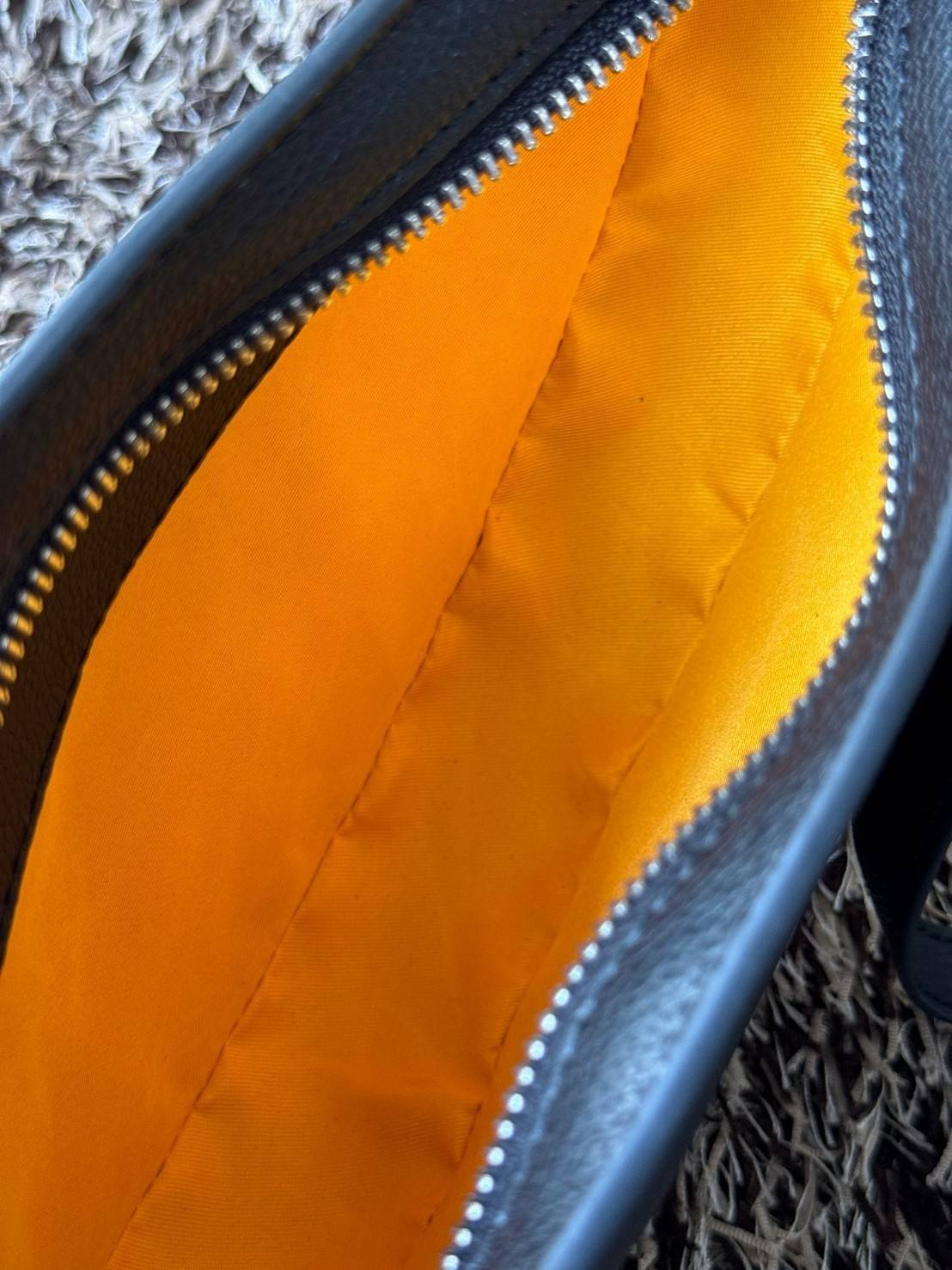 ORI หนังแท้ | GOYARD Hirondelle Bag กระเป๋าสะพายทรงครึ่งวงกลม ใข้งานได้หลายแบบทั้งในสไตล์ลําลอง