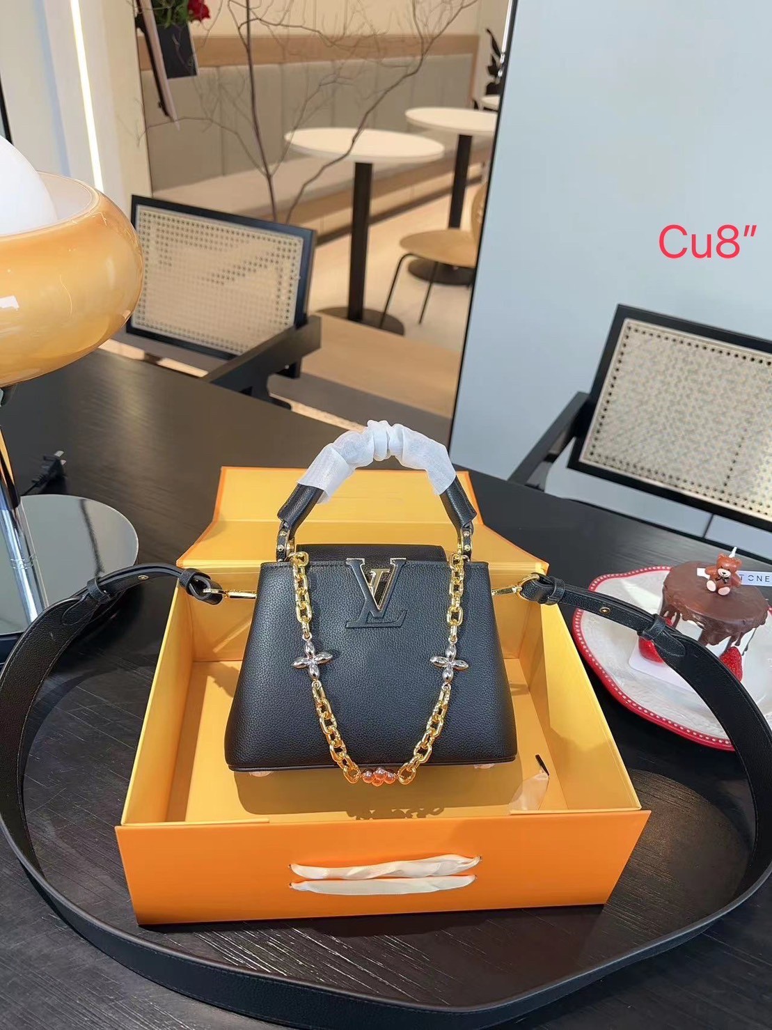 LV Capucines BB top handle / LV BAG พร้อมส่ง 6 สี ที่สุดของความสวยในราคาเบาๆ กระเป๋าถือสุดหรู ดีไซน์ทรงคลาสสิค พร้อมสายโซ่อะไหล่ทองหรูหรา