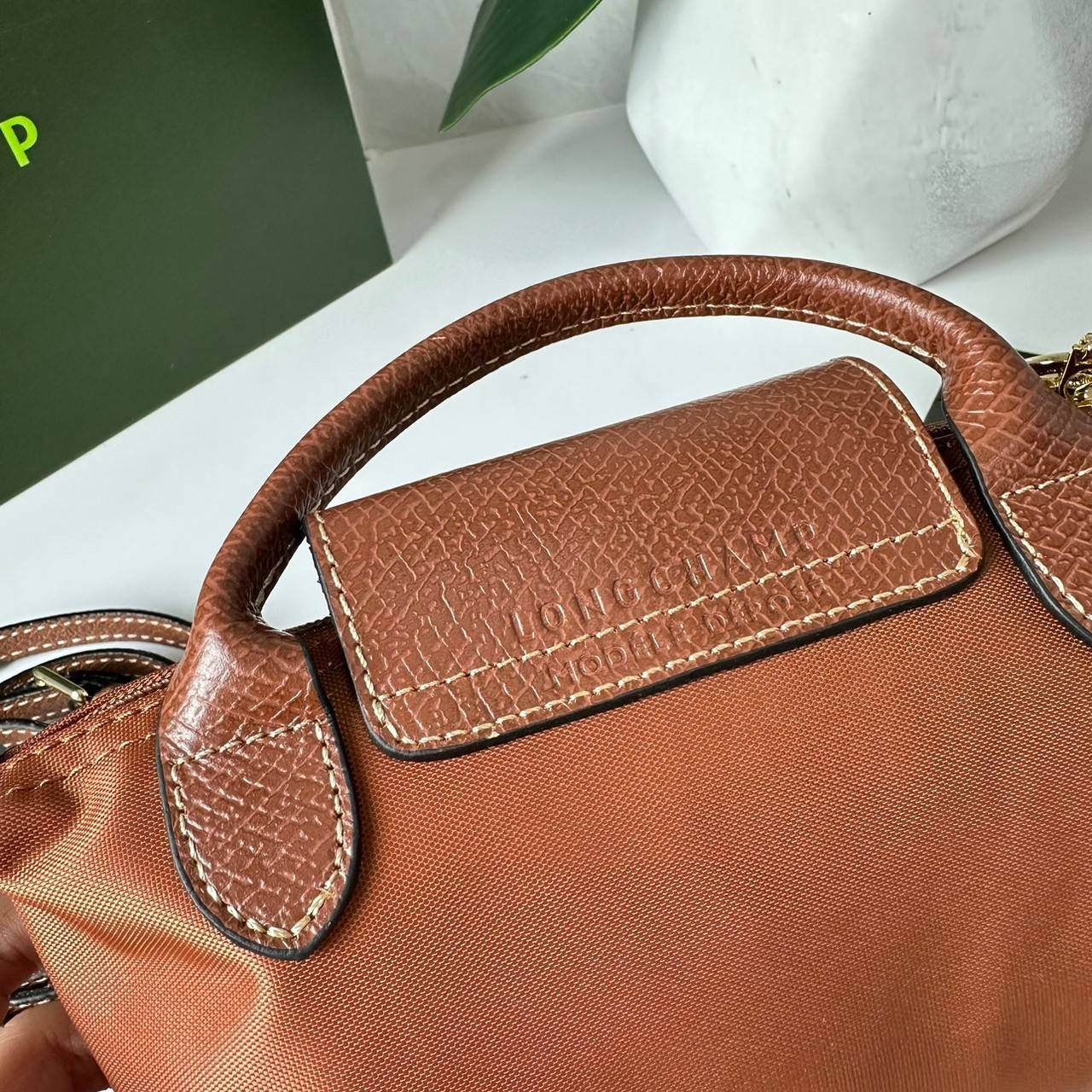 LONGCHAMP LE PLIAGE ORIGINAL Pouch with handle กระเป๋าใบเล็กขนาดกระทัดเหมาะกับใส่ของจำเป็นจุกจิก กันน้ำได้ พร้อมส่ง