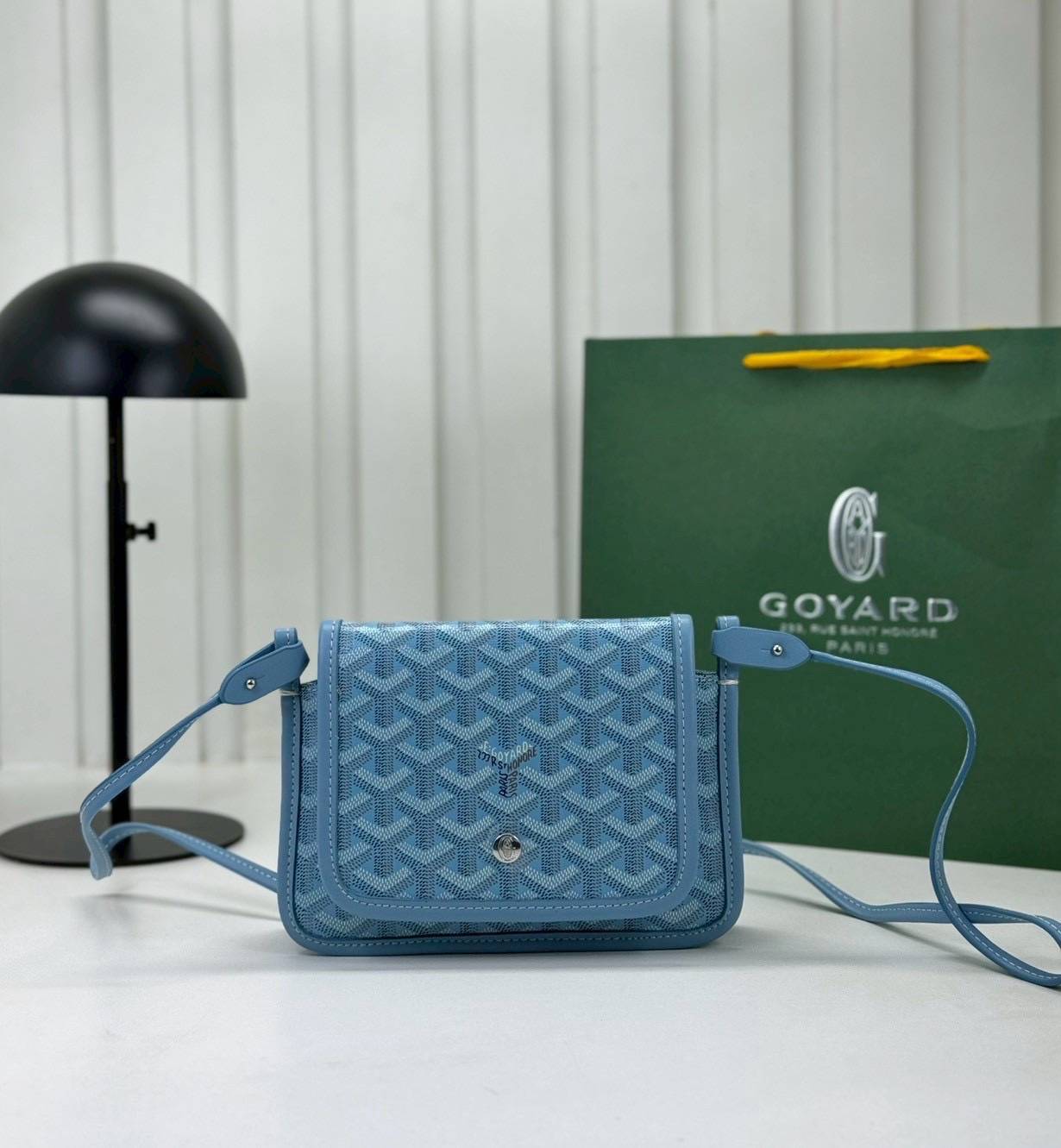 10 สี ORI หนังแท้ | GOYARD Plumet pouch-wallet กระเป๋าสะพายใบเล็กกะทัดรัด ดีไซน์กระเป๋าสตางค์ Plumet ดีไซน์มาพร้อมช่องใส่เหรียญ ธนบัตร และบัตรต่างๆ สามารถสะพายไหล่เป็นกระเป๋าสะพายข้างได้เหมือนกระเป๋าใบเล็ก