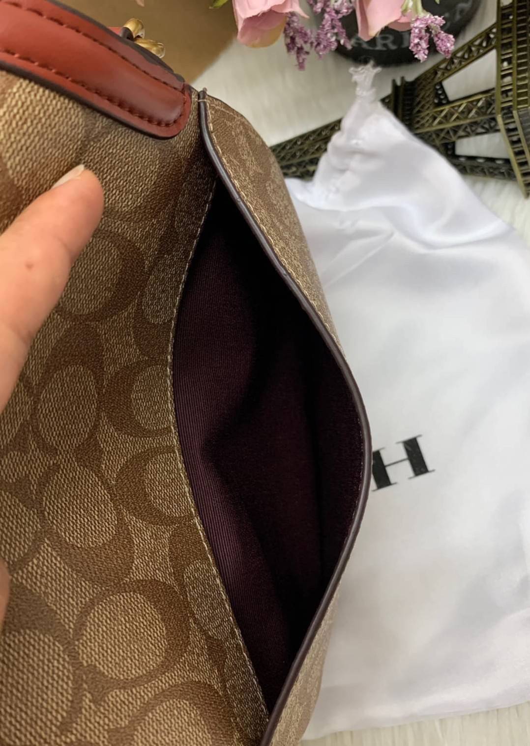 ของแท้ 💯% ได้ไปไม่ผิดหวังแน่นอนค่ะ! 📌Limited edition!! COACH REXY X GUANG YU CROSBODY BAG ((1501))