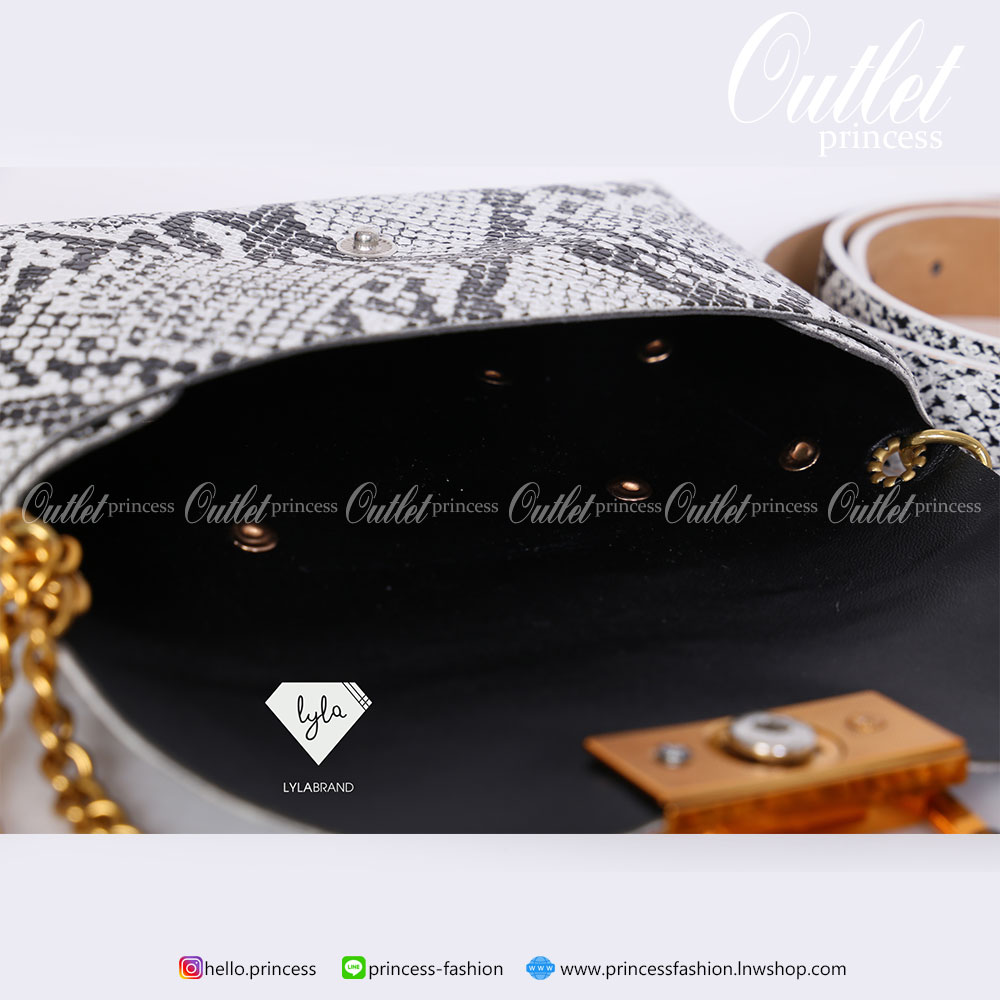 LYLABRAND🔔 Belt สุดฮอต ที่ใช้ง่าย เข้าได้กับทุกชุด แต่งตัวธรรมดา เพิ่มใบนี้เข้าไปทำให้ได้ลุคเก๋สุดๆ ❤️❤️