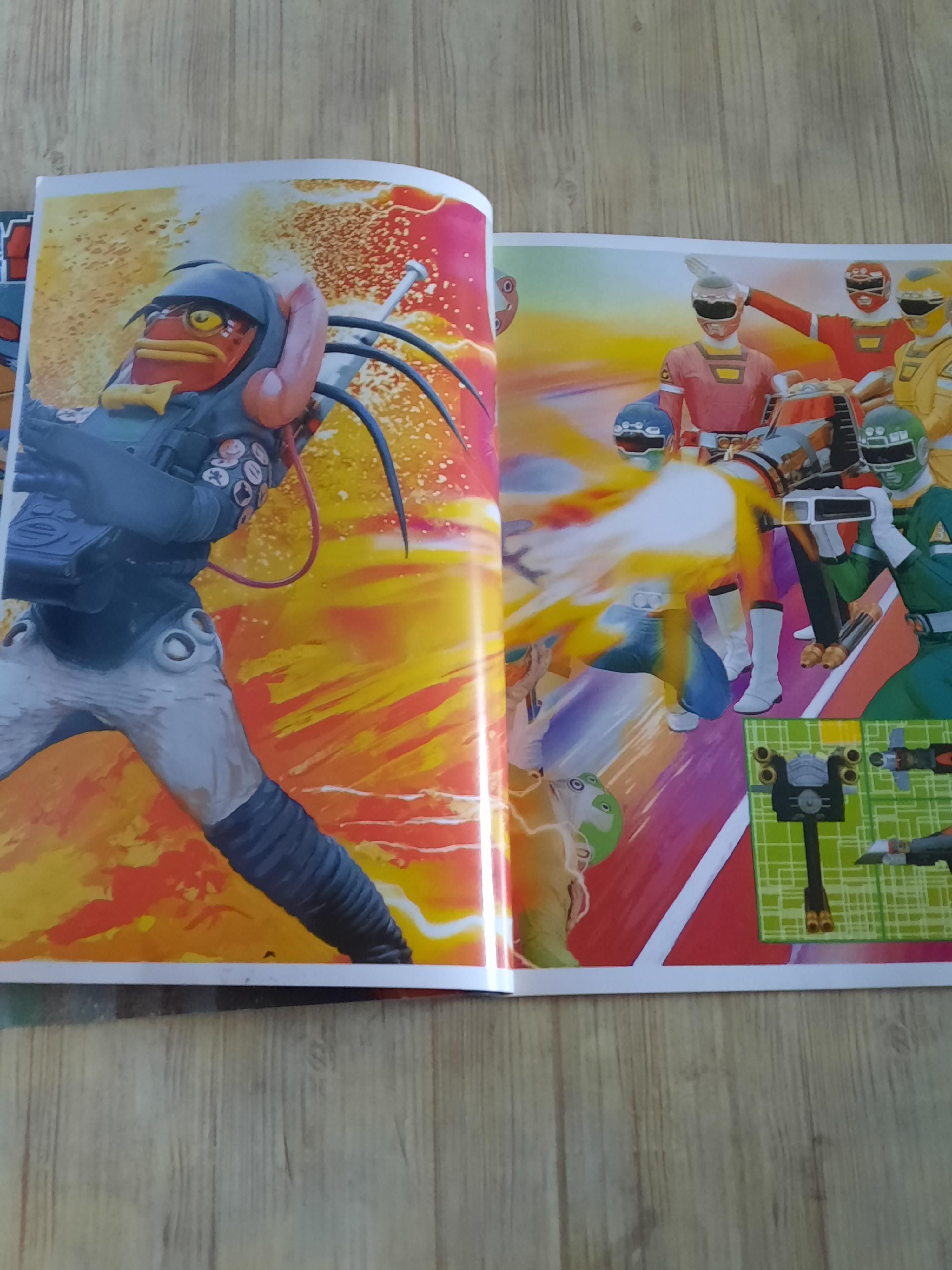 รวมพลเหล่าฮีโร่ เล่ม 1