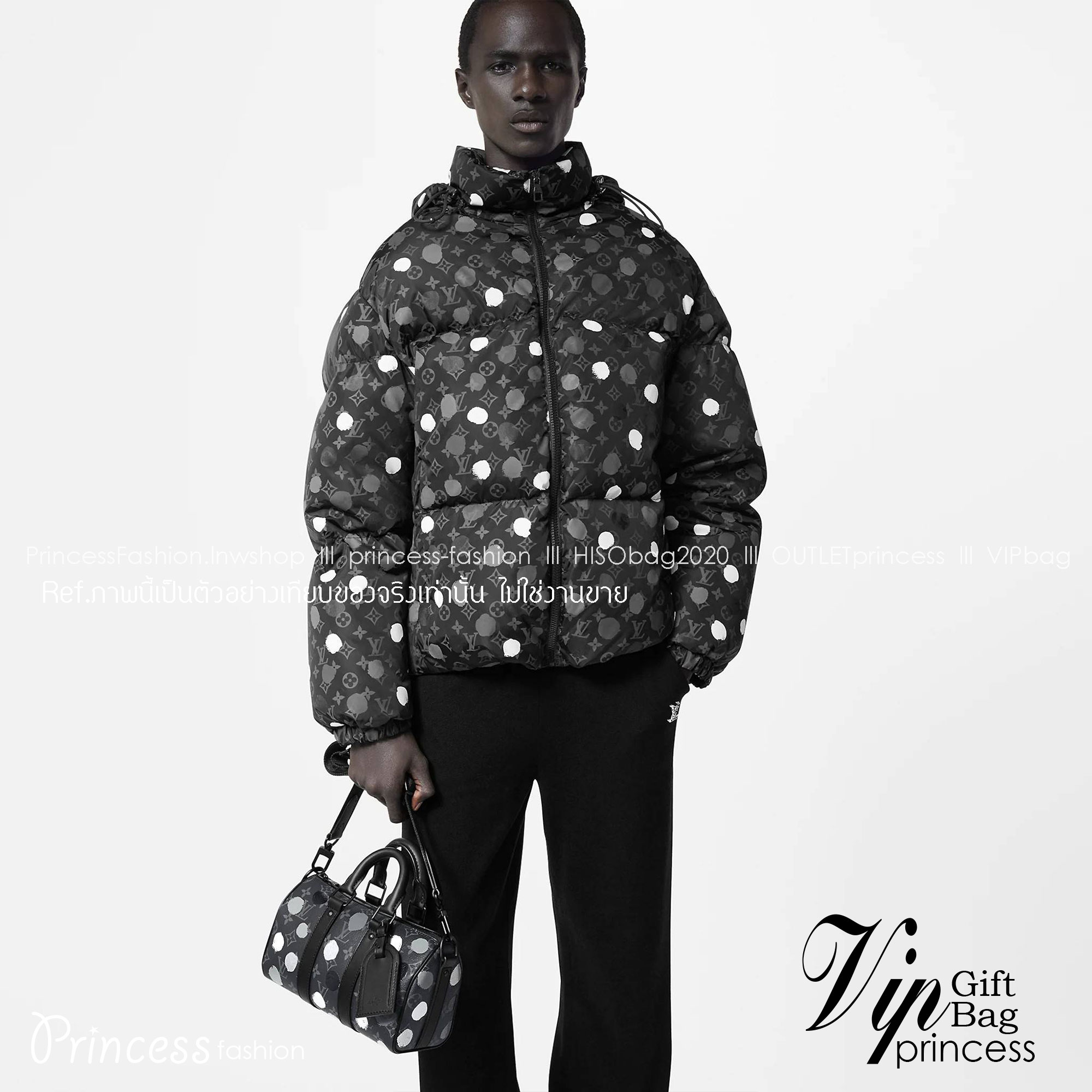 LV x YK KEEPALL BANDOULIERE 25 BAG ย่อส่วนความเท่ให้สะดวกกับชีวิตประจำวัน กับกระเป๋าสะพาย ทรงกระเป๋าเดินทางสุดคลาสสิค ด้วยดีเทลความเป็นเอกลักษณ์ เรียบแต่หรู