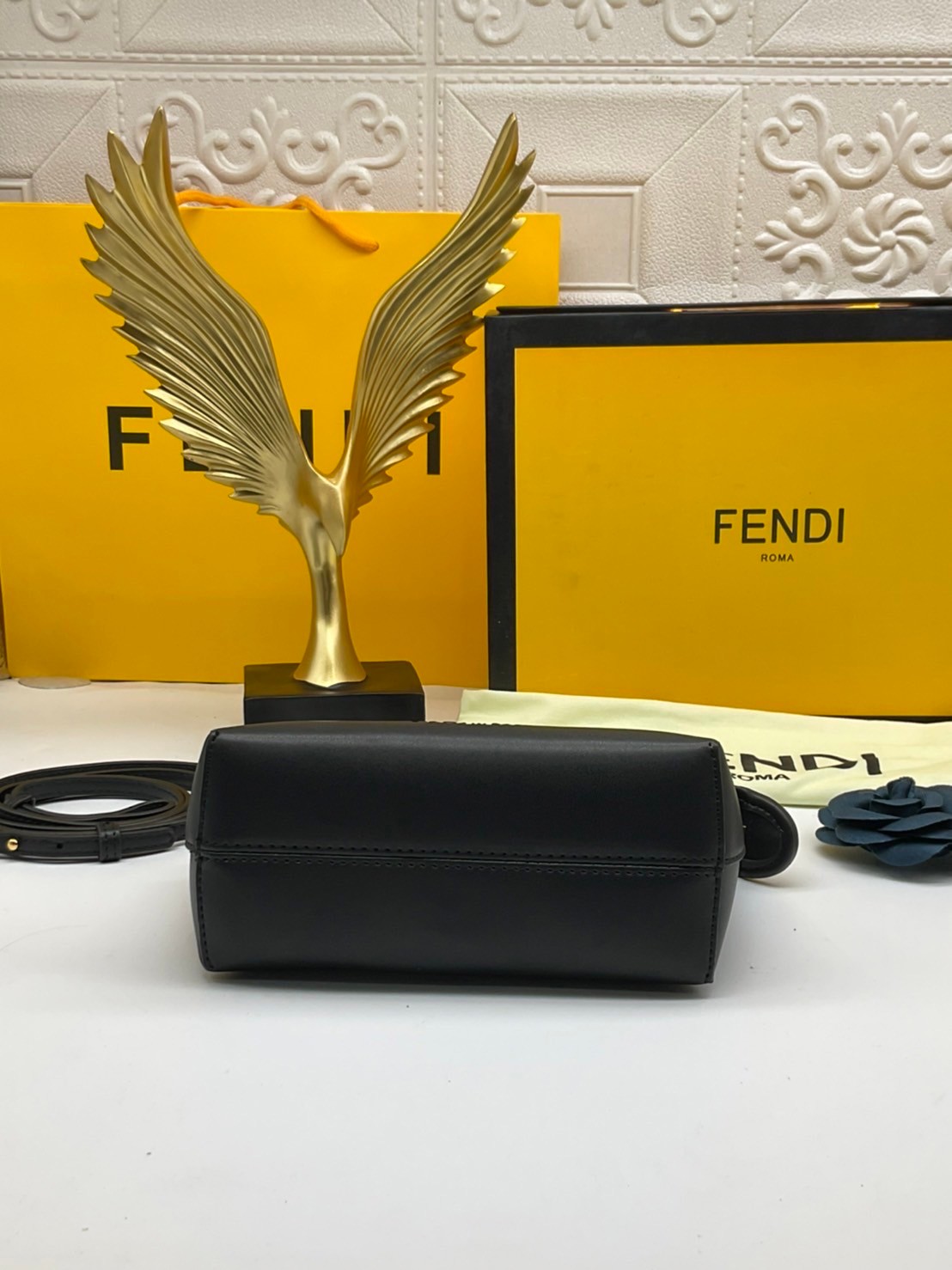 FENDI By The Way Mini Bag พร้อมส่งที่ไทย ภาพถ่ายจากงานขายจริง Iconic mini By The Way Boston bag made FENDI ROMA lettering and rigid tortoiseshell-effect plexiglass handles.