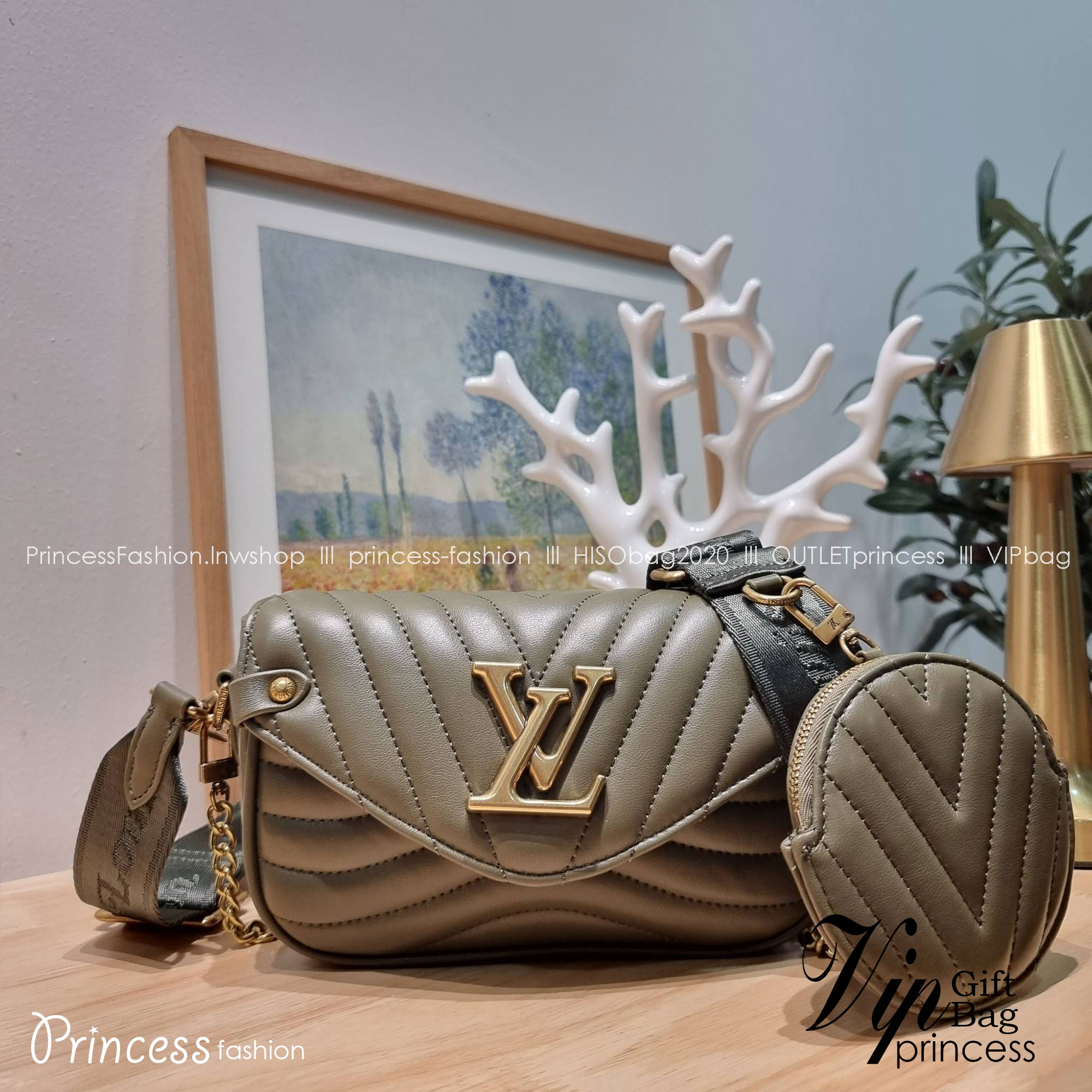 LV new wave pochette multi bag กระเป๋าสะพายมัลติฟังก์ชั่น มาพร้อม box set รับรองว่าดีงาม ลูกเล่นคลาสสิคผสานความวินเทจ