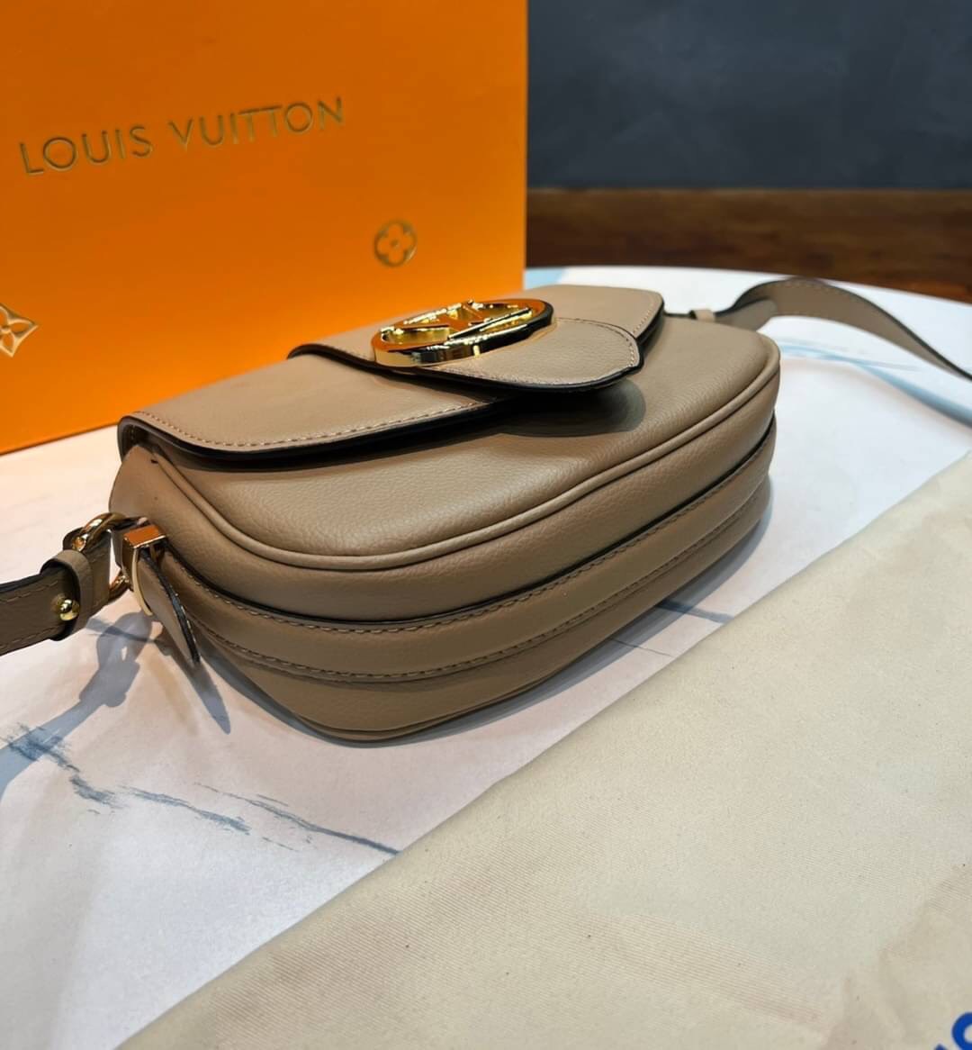 VIP 】หนังแท้ Louis Vuitton Crossbody & Shoulder Bag พร้อมส่งที่ไทย 4 สี