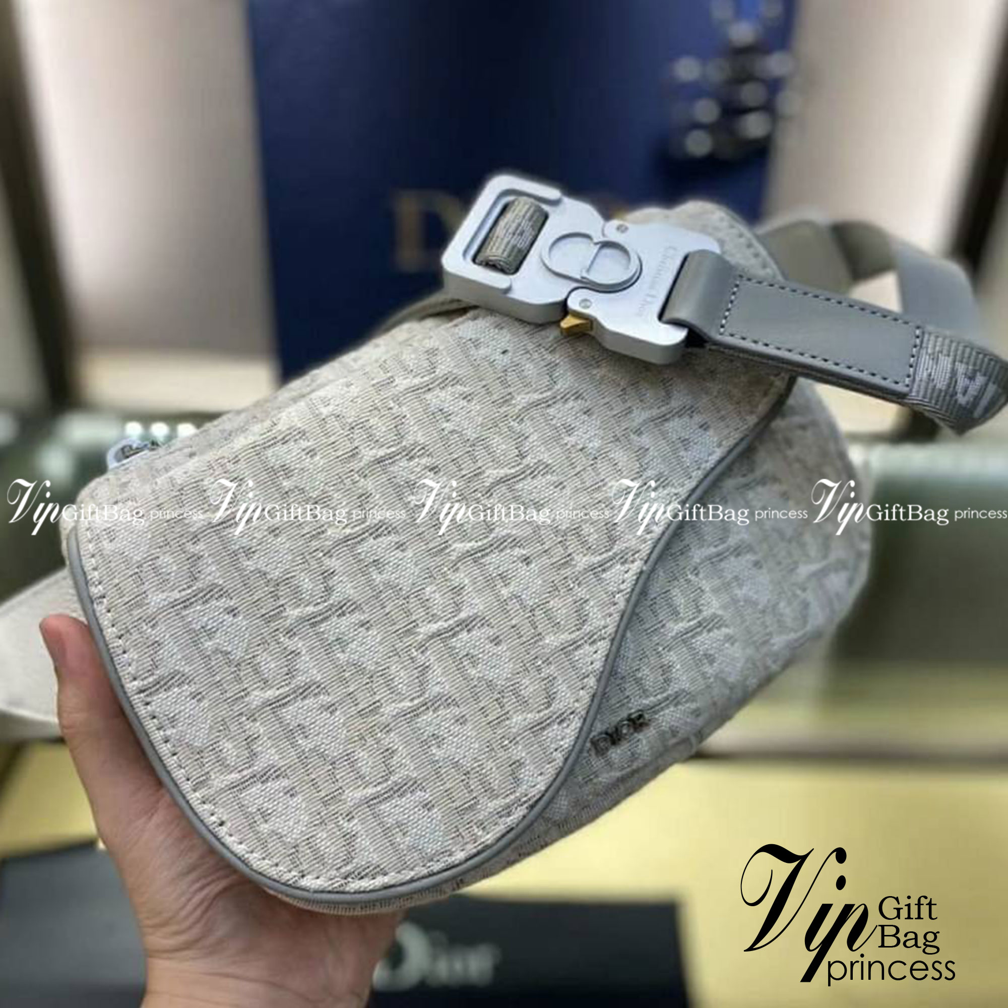 CHRISTIAN DIOR BEIGN AND OBLIQUE JACQUARD SADDLE BELT BAG / Dior Belt Bag เกรดใช้งานสลับของแท้ เกรดออริจินอล ภาพสินค้าถ่ายจากงานขายจริง ใช้งานต่างประเทศได้