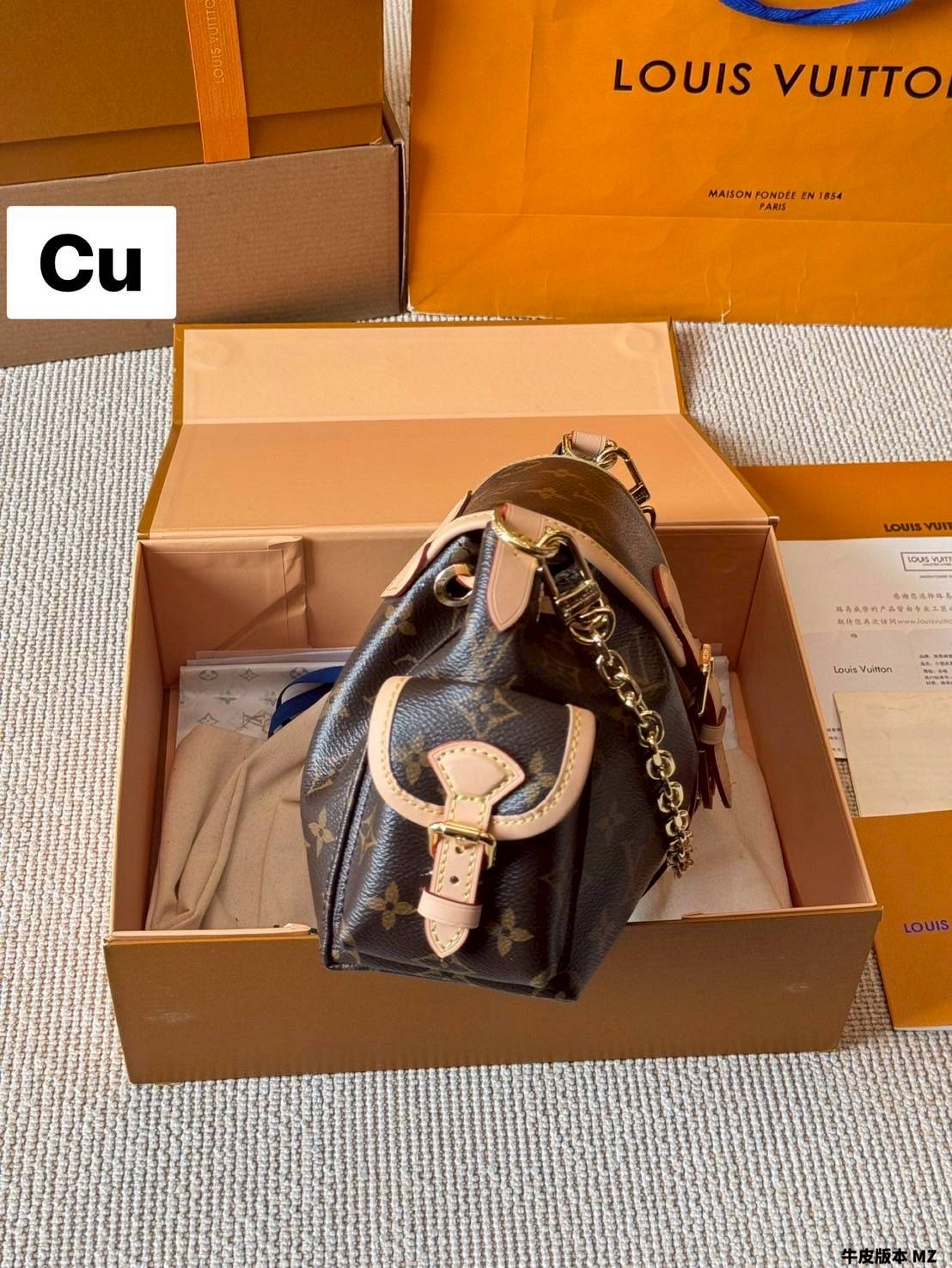 LV Odyssee bag Monogram Canvas กระเป๋าสะพายดีไซน์ใหม่งานหนังแคนวาสแท้ คอลเลกชันประจำฤดูกาล Pre-Fall 2025 ออกแบบมาเพื่อเชิดชูมรดกล้ำค่าที่สืบทอดจากรุ่นสู่รุ่น