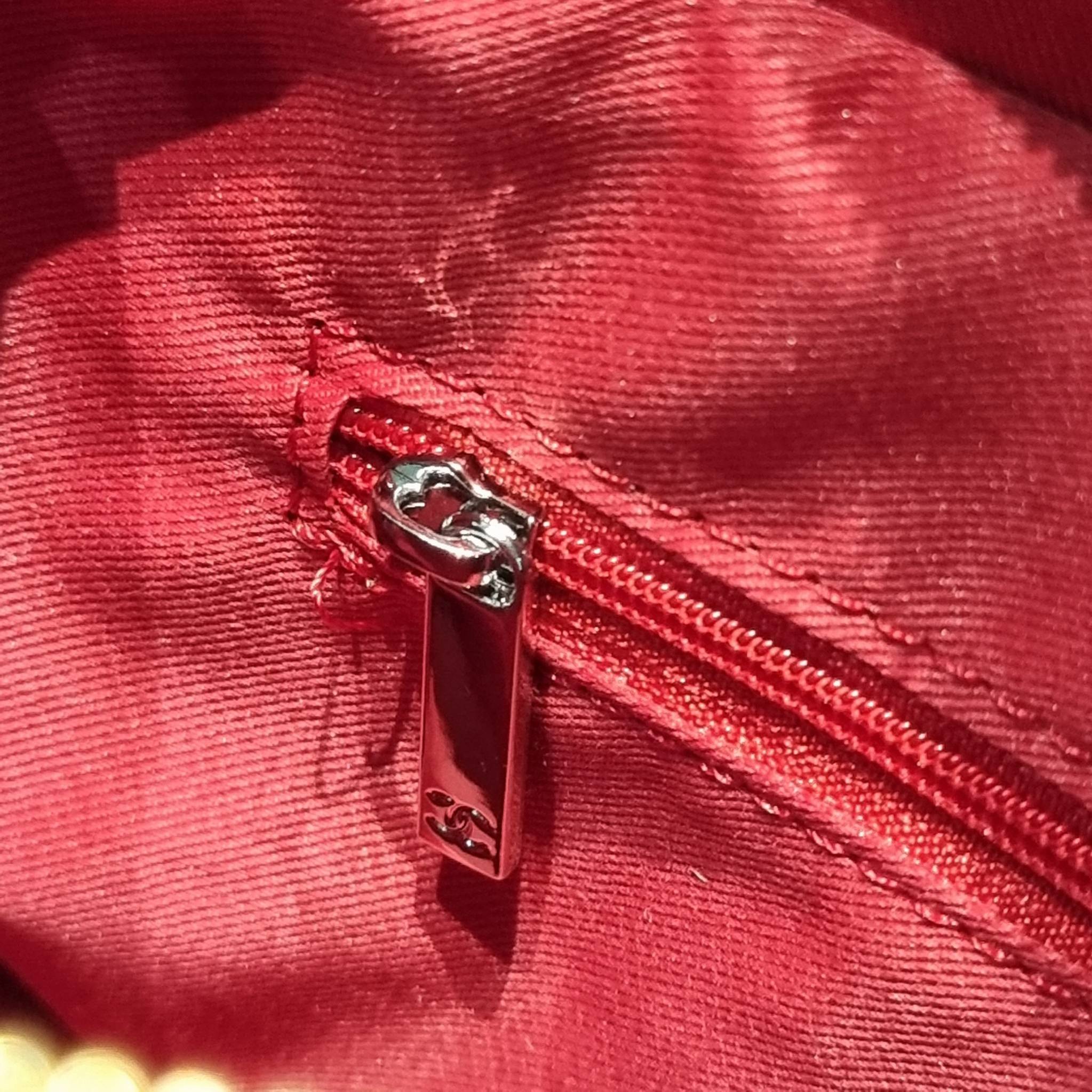 CHANEL Gabrielle Bag Medium สวยคลาสสิค No.1 ต้องยกให้ไอเท็มนี้เท่านั้น กับกระเป๋าสะพายซิกเนเจอร์ ดีไซน์ไม่เหมือนใคร เป็นเอกลักษณ์