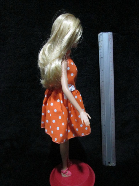 Barbie in Fully 60's Skirt Dress Style_Tanjarine ตุ๊กตาบาร์บี้แท้มือสองสภาพดี