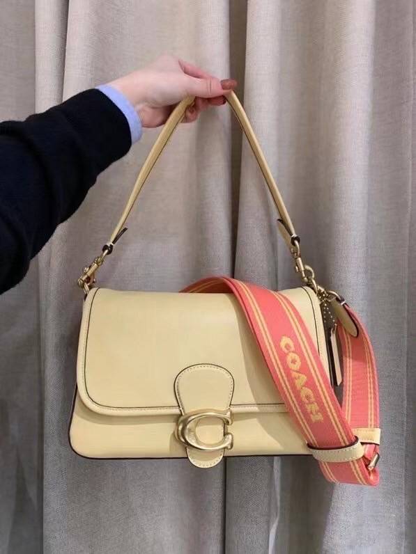 COACH SOFT TABBY SHOULDER BAG IN COLORBLOCK พร้อมส่งที่ไทย มาพร้อมสายสะพายยาว 2 เส้น เปลี่ยนใช้งานได้หลากหลายสไตล์ แค่สายก็คุ้มมากแล้วค่าาา