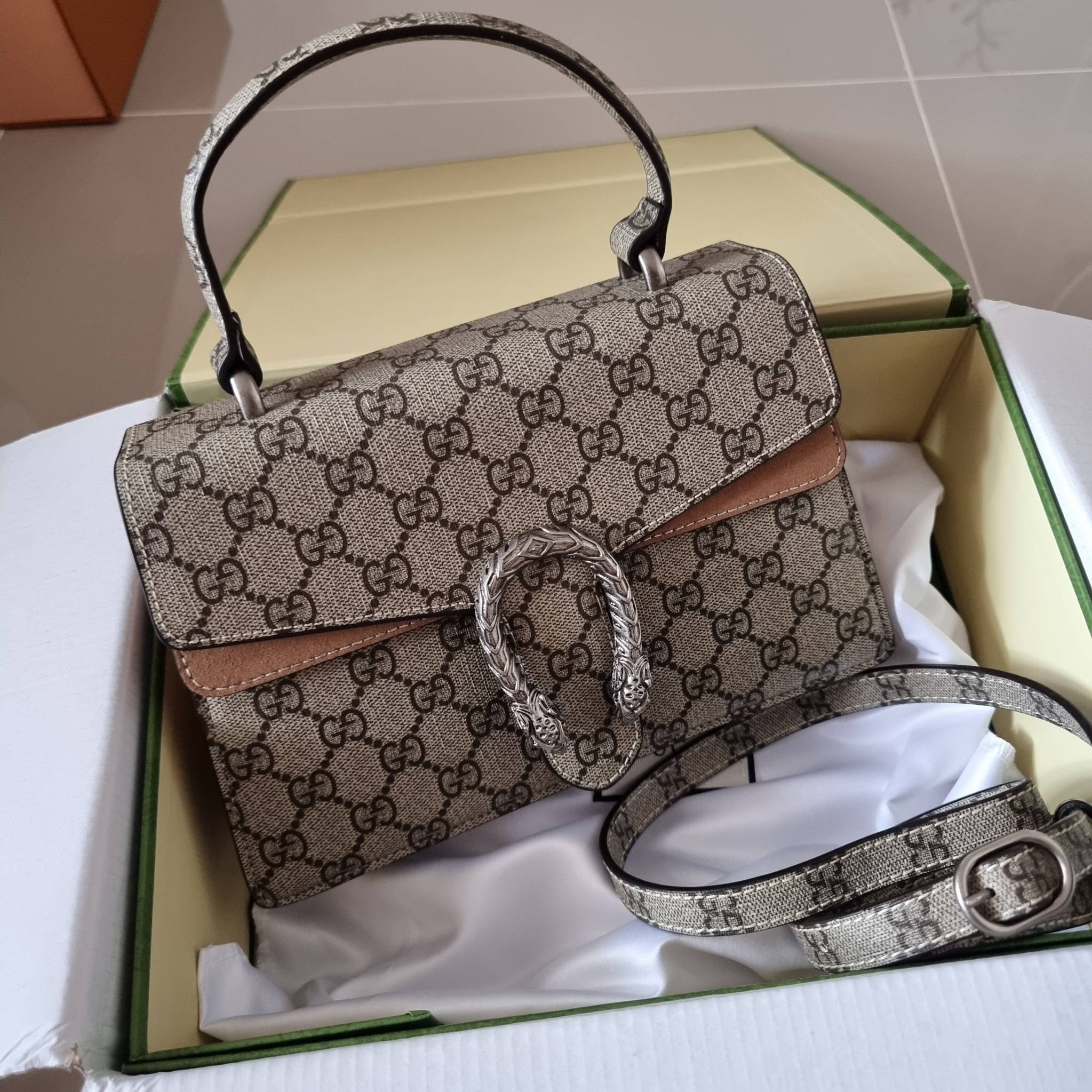 GG SMALL DIONYSUS TOP HANDLE BAG / SMALL DIONYSUS TOP HANDLE BAG / GUCCI BAG พร้อมส่งที่ไทย กระเป๋าสะพายรุ่นสุดคลาสสิค ดีไซน์ 2023 พร้อมหูจับในตัว