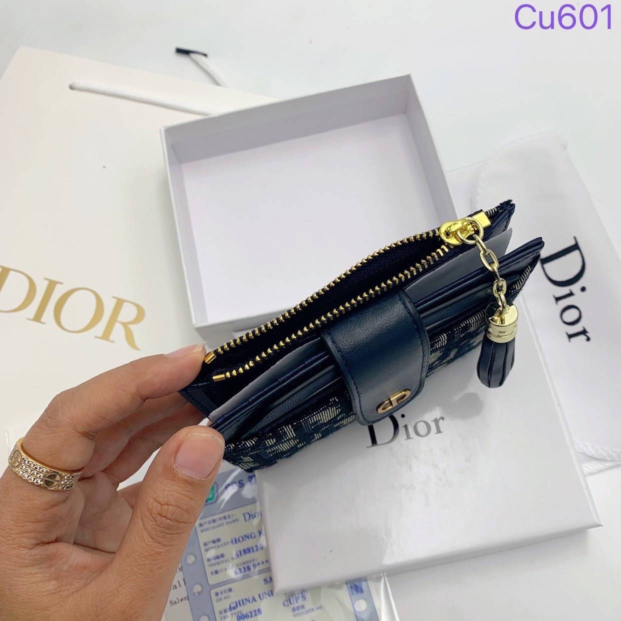 DIOR Zip Wallet jacquard leather / DIOR Card Holder กระเป๋าสตางค์ กระเป๋าใส่บัตรแบรนด์หรู งานเซ็ท 2 ชิ้น สุดคุ้ม พร้อมส่งที่ไทย ภาพสินค้าถ่ายจากงานขายจริง ใช้งานต่างประเทศได้