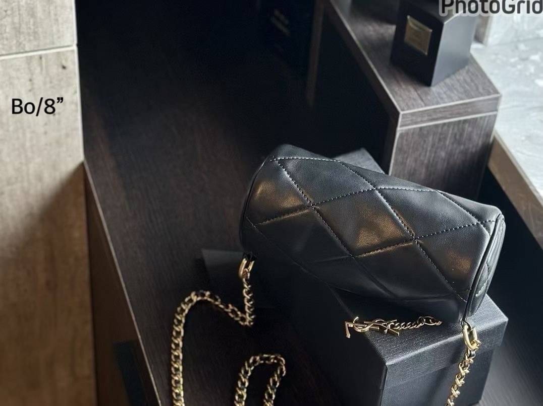 YSL Sade Mini Tube Bag กระเป๋าสะพายไหล่ดีไซน์ทรงกระบอก ให้คุณสนุกไปกับทุกสไตล์การแต่งตัว สวยหรูเรียบง่าย คงเอกลักษณ์ที่ให้ความเป็นผู้ดีในตัว -- [รับตัวแทนกระเป๋า]