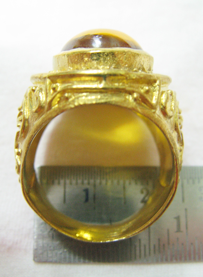 สินค้าจองค่ะ แหวนพลอยมณีใต้น้ำสีเหลืองทองเหลืองล้อมเพชร(ทุกราศี)ค่ะ