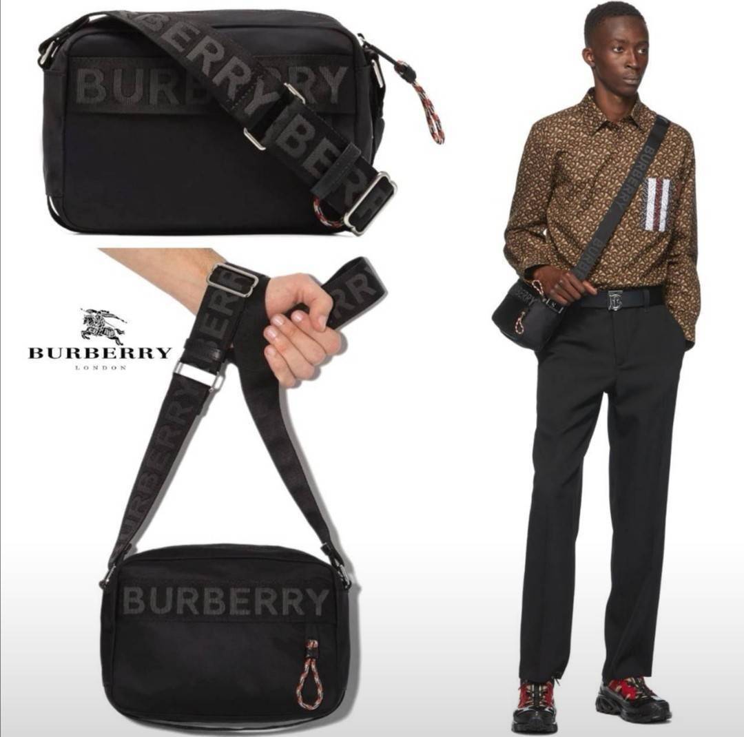 พรีเมี่ยมกิ๊ฟแท้ 100% BURBERRY FRAGRANCES BAG VIP GIFT WITH PURCHASE (GWP)