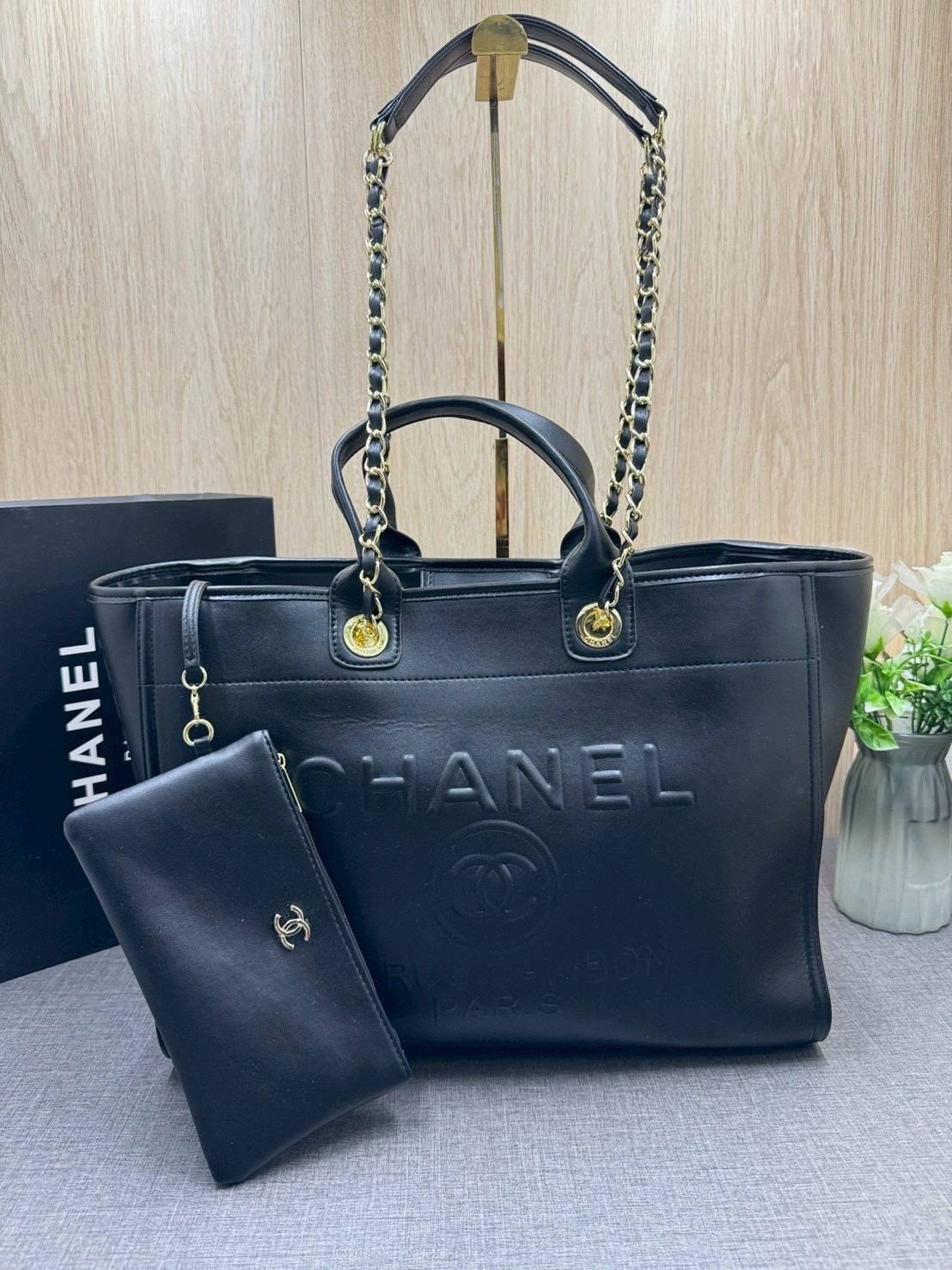 ORI หนังแท้ | Chanel Shopping Bag / Chanel Tote Bag กระเป๋าทรงโท้ทใบใหญ่ ภายในโล่งกว้าง จุของได้เยอะ งานหนังเต็มใบ สวยหรูหรา