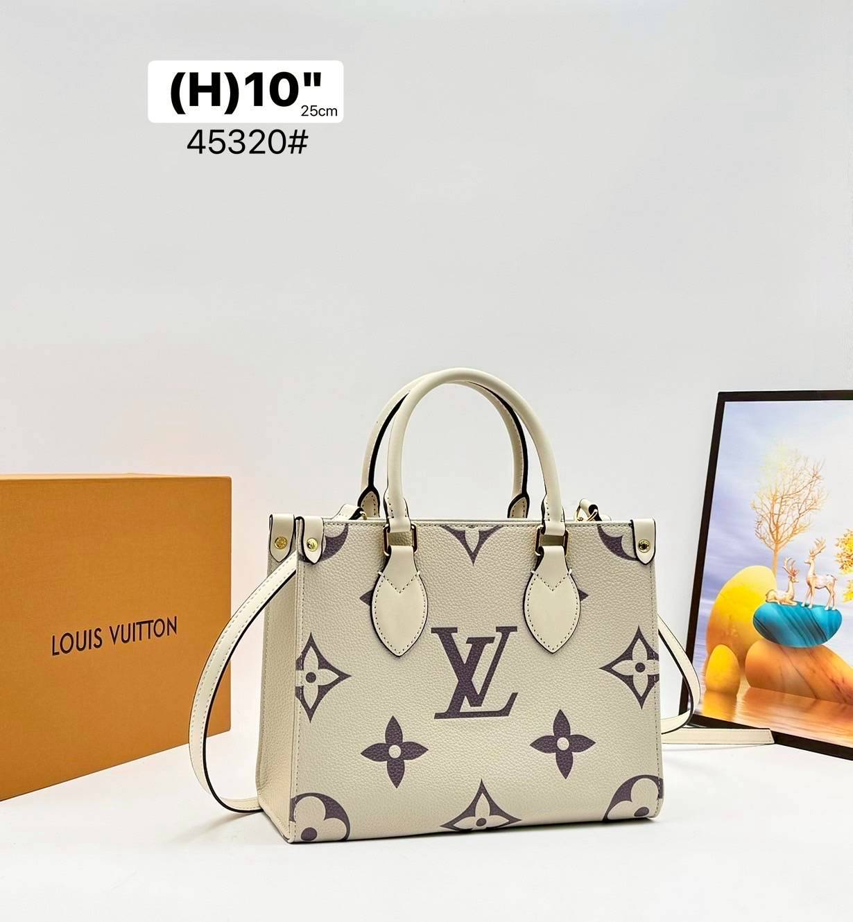 LV OnTheGo PM bag / LV onthego pm bicolor tote bag กระเป๋าทรงโท้ทที่ใครเห็นต้องเป็นคลั่งรัก ยอดฮิต คลาสสิค ผู้ดี หรูหราได้ทุกลุค ทุกสไตล์ มาพร้อมหูจับในตัว คล้องแขนก็ดูแพง หรือจะเกี่ยวสายครอสสะพายก็อัพลุคได้เลย