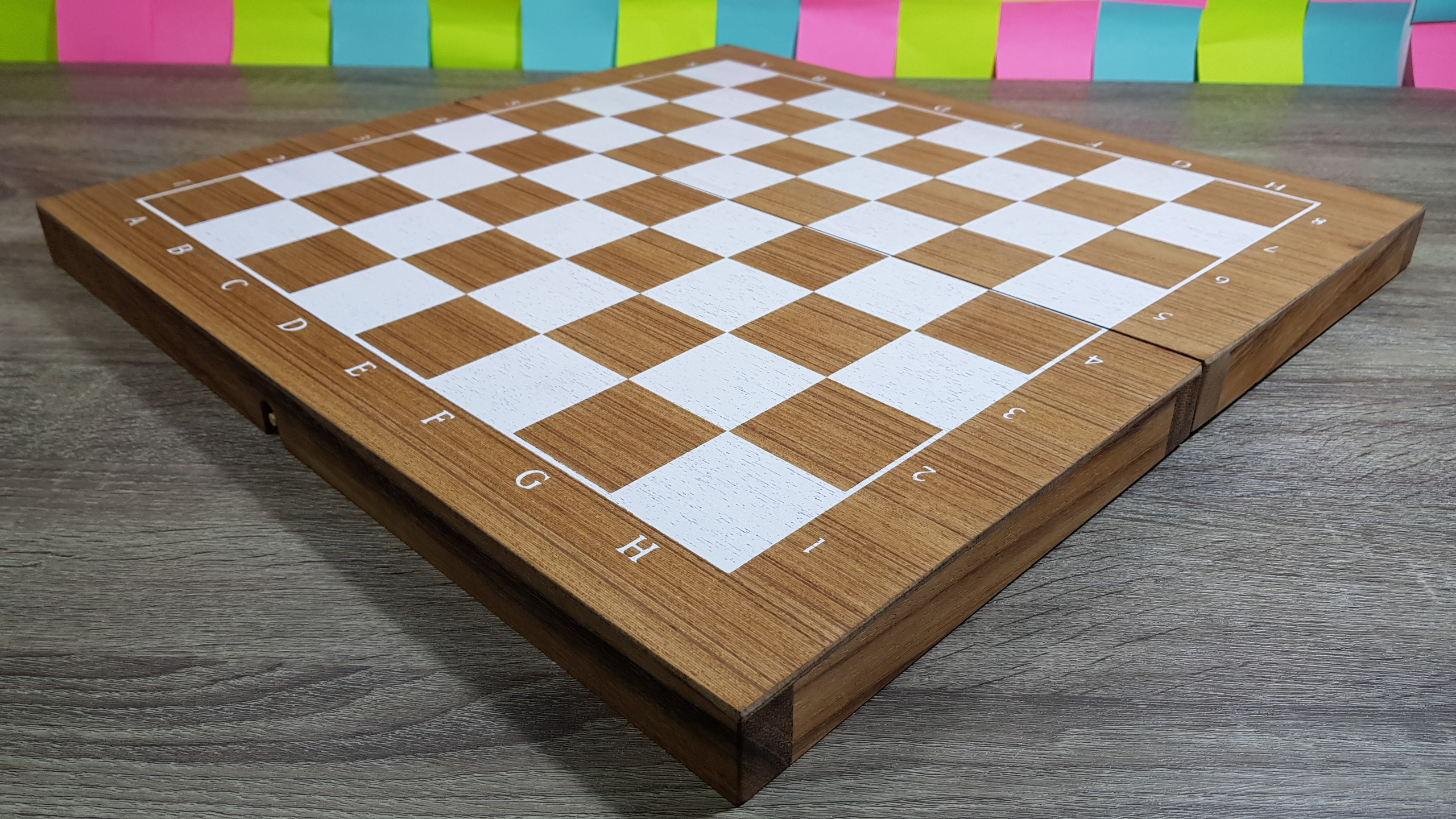 กระดานหมากรุกสากลไม้พับได้ช่อง 5x5 Cm.