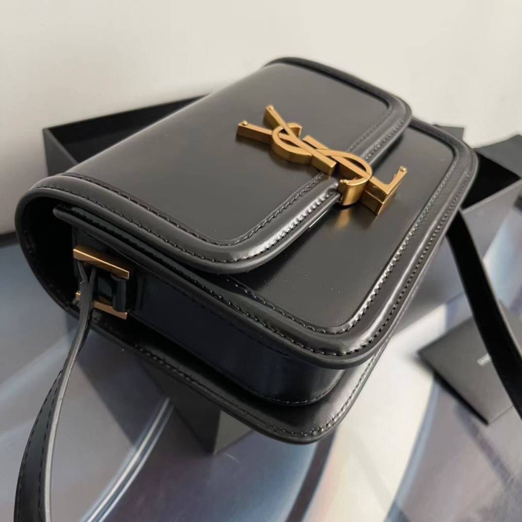 YSL Solferino crossbody bag 19cm คอลเล็คชั่นน้องโรเซ่ ROSE BLACKPINK ที่สุดแห่งความคลาสสิก เกรดออริจินอล หนังสวยมาก กระเป๋าสะพายรุ่นที่สาวๆ ทุกคนควรมีติดตู้ ภาพถ่ายจากงานขายจริง สวยตามรูป ไม่ผิดหวังค่ะ