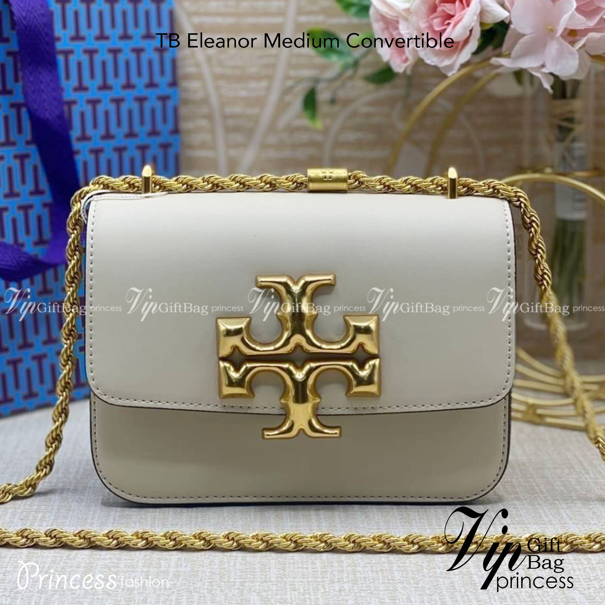 Tory Burch Eleanor Medium Convertible Shoulder Bag / Tory Burch 75003 ฮอตไอเท็ม รุ่นนี้ขายดีขายหมด สวยหรู คุณหนู ผู้ดี!! หายากมากแล้วน้า กระเป๋าสะพายข้าง ดีไซน์อยู่ทรง ขนาดกำลังสะดวกใช้สำหรับสาว เปิด-ปิดด้วยแถบแม่เหล็ก ภายในแบ่งสัดส่วนได้เป็นอย่างดี
