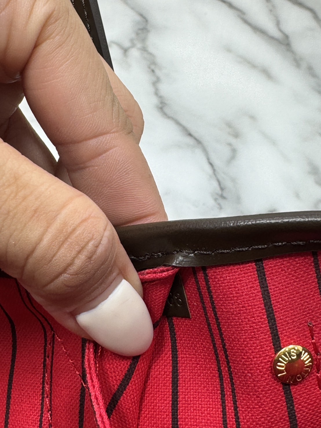 TOP ORI หนังแท้ | LV Neverfull PM bag Monogram Canvas กระเป๋าสะพายทรงโท้ท PM ดีไซน์คลาสสิกเหนือกาลเวลาเข้ากับดีเทลที่สืบทอดมายาวนาน Monogram แคนวาสแต่งขอบหนัง ดีไซน์พื้นที่ด้านในกว้างทว่าดูเพรียวบาง