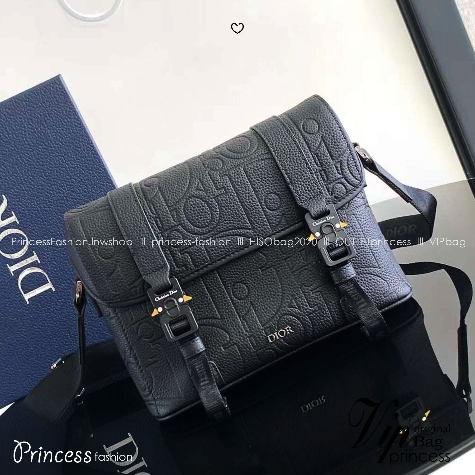 DIOR Hit the Road Messenger Bag with Flap กระเป๋าสะพายทรงแมสเซ็นเจอร์ รูปทรงใหม่ทันสมัย สง่างามเหนือกาลเวลา เกรดออริ สลับแท้ 1:1