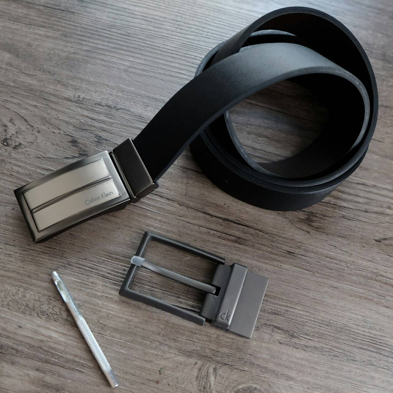 Calvin Klein Belt and Buckle Set (No.01) Set สุดคถเม เข็มขัด + หัวเข็มขัด 2 ชิ้น จะะมอบเป็นของขวัญหรือใช้เองก็แนะนำเลยค่าา
