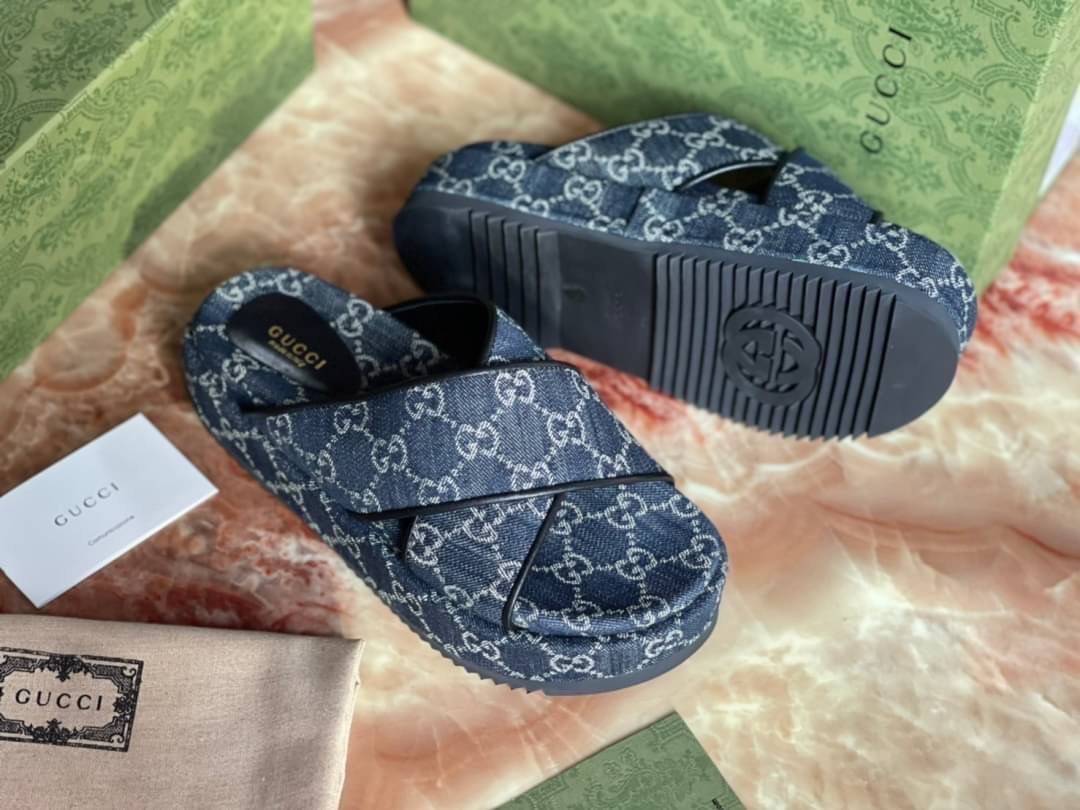 หนังแท้ GUCCI Denim Sandals / GG jacquard organic denim platform sandals / GG Shoes พร้อมส่งที่ไทย รองเท้าผ้าเดนิมเกรดเทพออริจินอล ภาพสินค้าถ่ายจากงานขายจริง ใช้งานต่างประเทศได้ค่ะ
