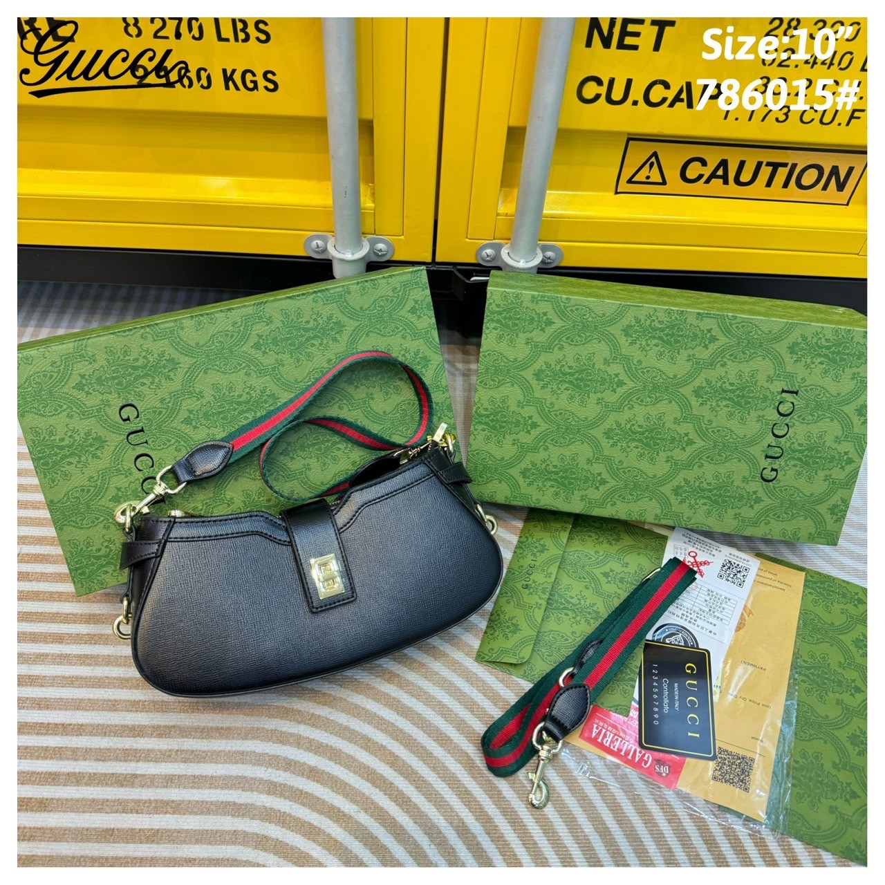 GUCCI moon side mini shoulder bag กระเป๋าสะพายไหล่ดีไซน์วินเทจ คลาสสิคลัคชู ดูผู้ดี สวยแบบน้อยแต่มาก สวยย้อนยุค ขนาดกำลังสวย